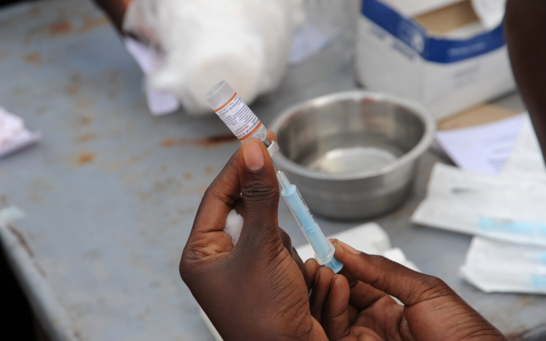 The COVID-19 vaccine demands international and national solidarity